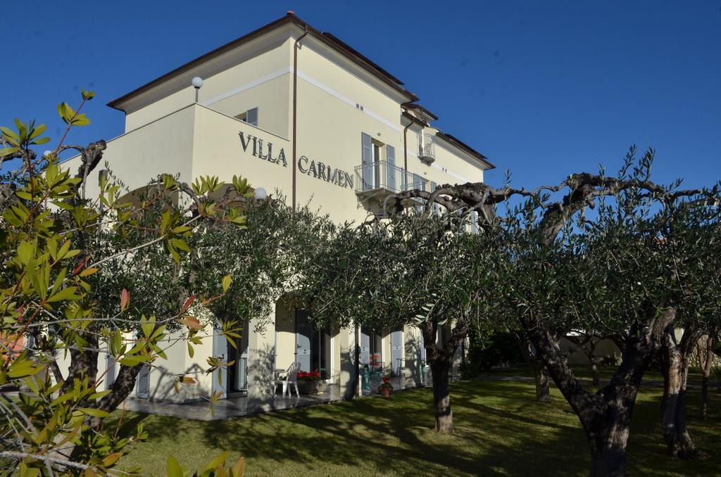 Residence Villa Carmen Fronte Mare A 50 Mt Pietra Ligure Exterior foto