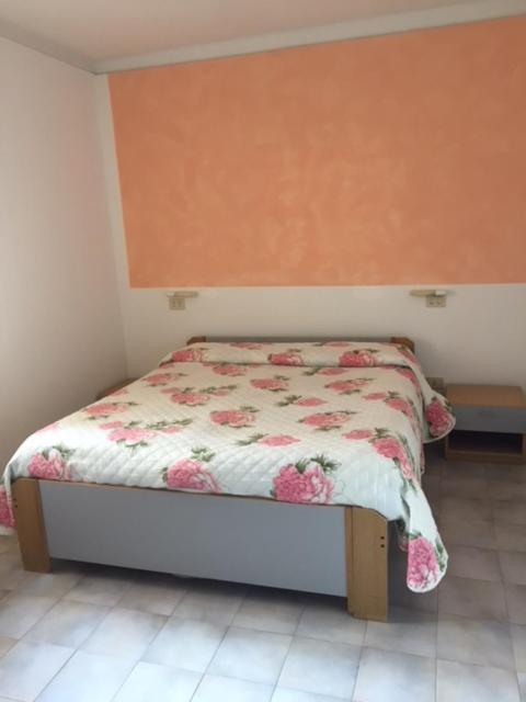 Residence Villa Carmen Fronte Mare A 50 Mt Pietra Ligure Exterior foto