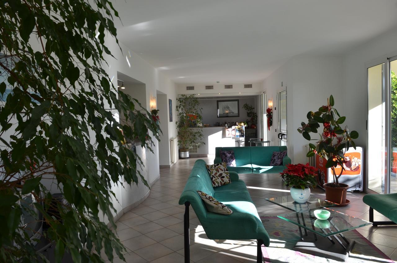 Residence Villa Carmen Fronte Mare A 50 Mt Pietra Ligure Exterior foto